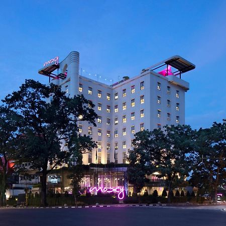 Hotel Moxy Bandung Exterior foto