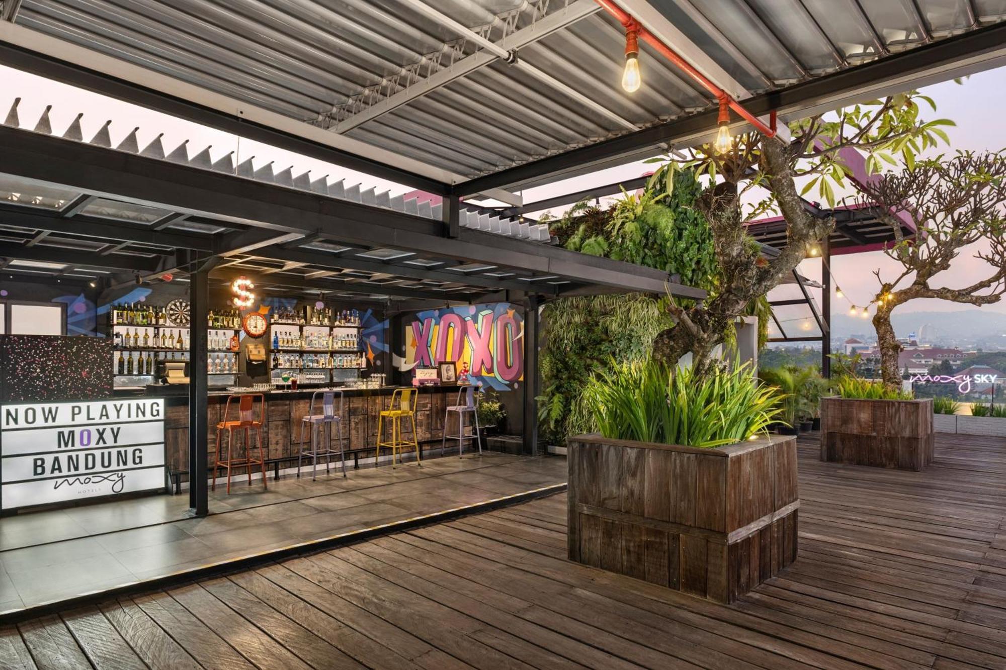Hotel Moxy Bandung Exterior foto