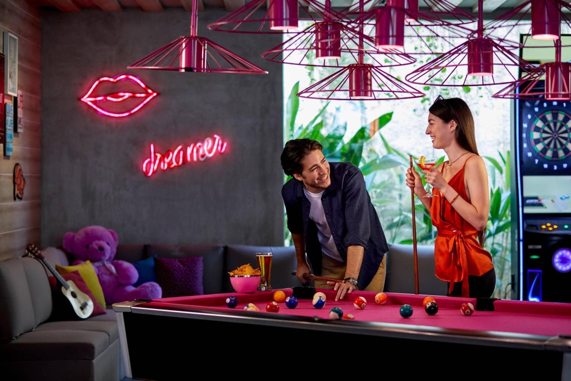 Hotel Moxy Bandung Exterior foto