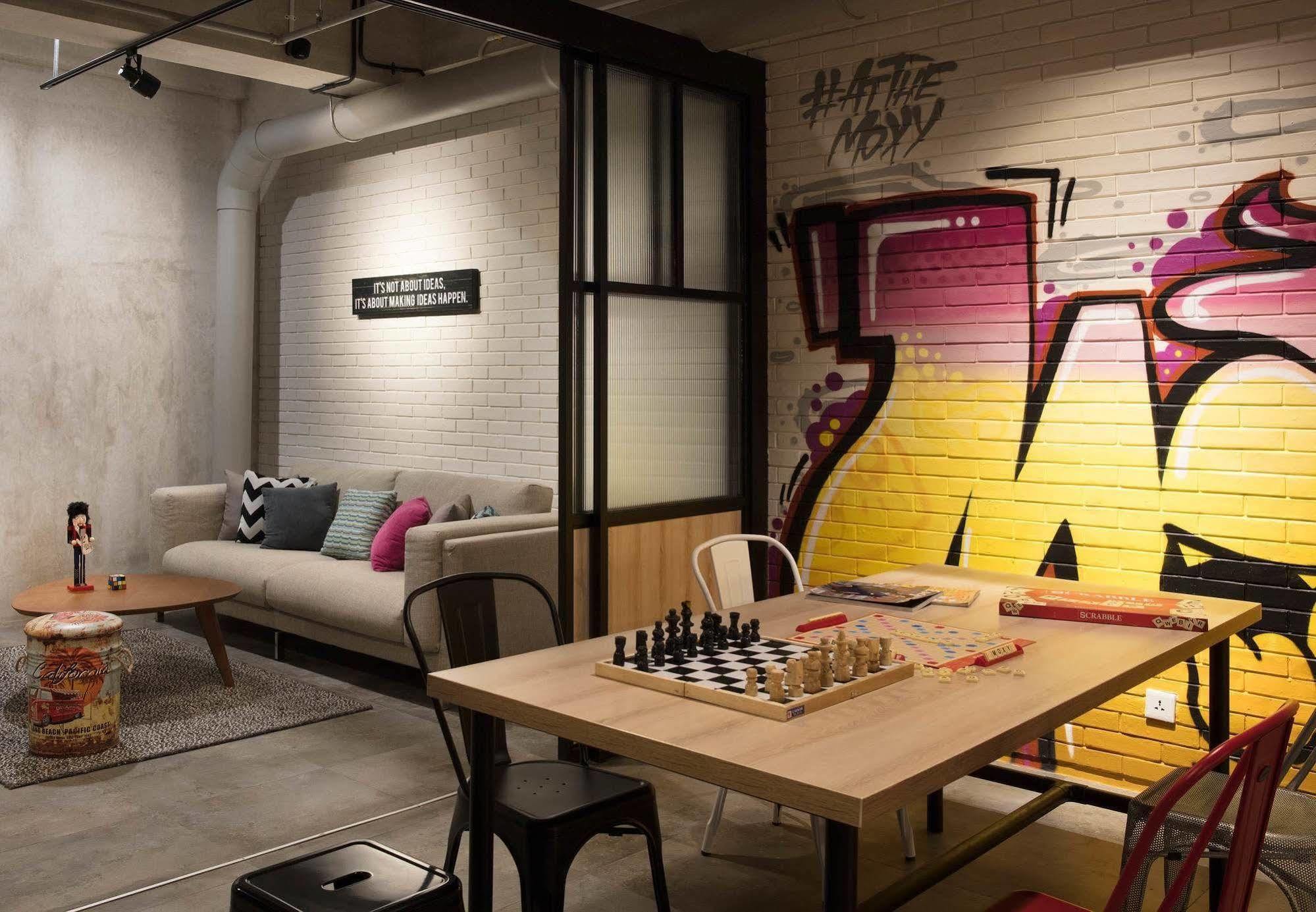 Hotel Moxy Bandung Exterior foto